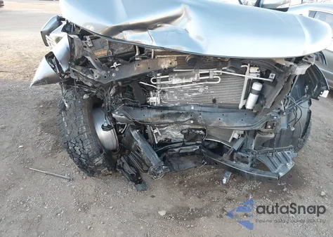 2019 Nissan Armada Sv z USA, uszkodzony, nr VIN JN8AY2NC6K9588971